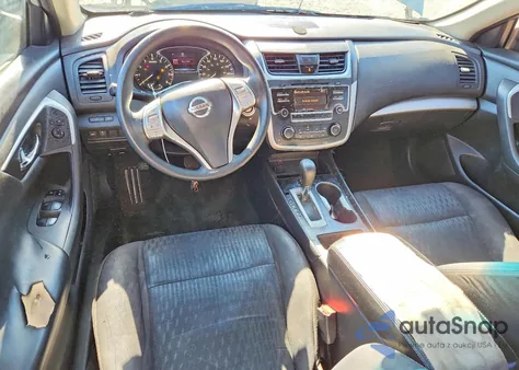 2016 Nissan Altima 2.5 z USA, uszkodzony, nr VIN 1N4AL3APXGC139091